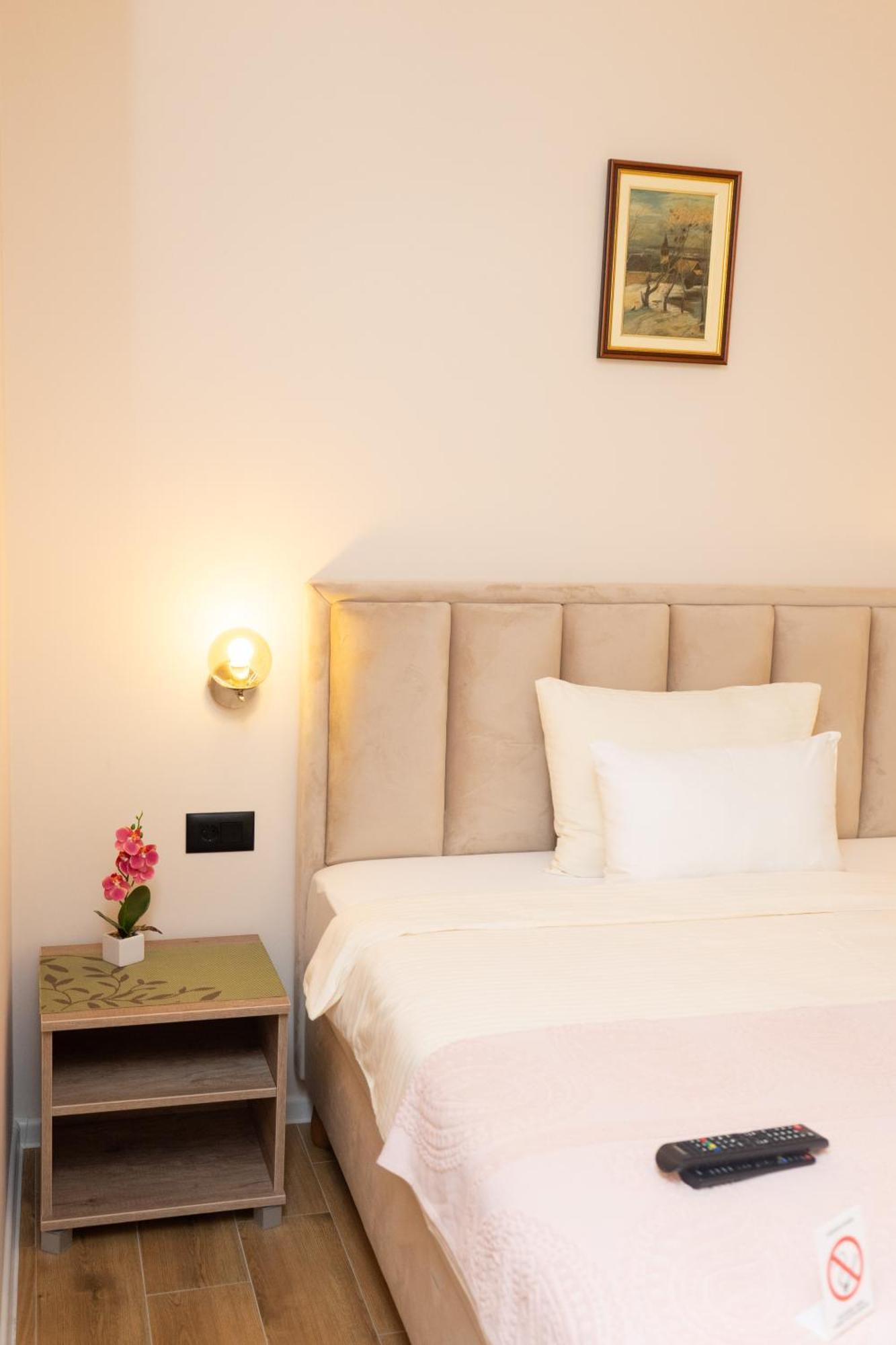 Merak Rooms & Caffe Bar Šabac Eksteriør billede