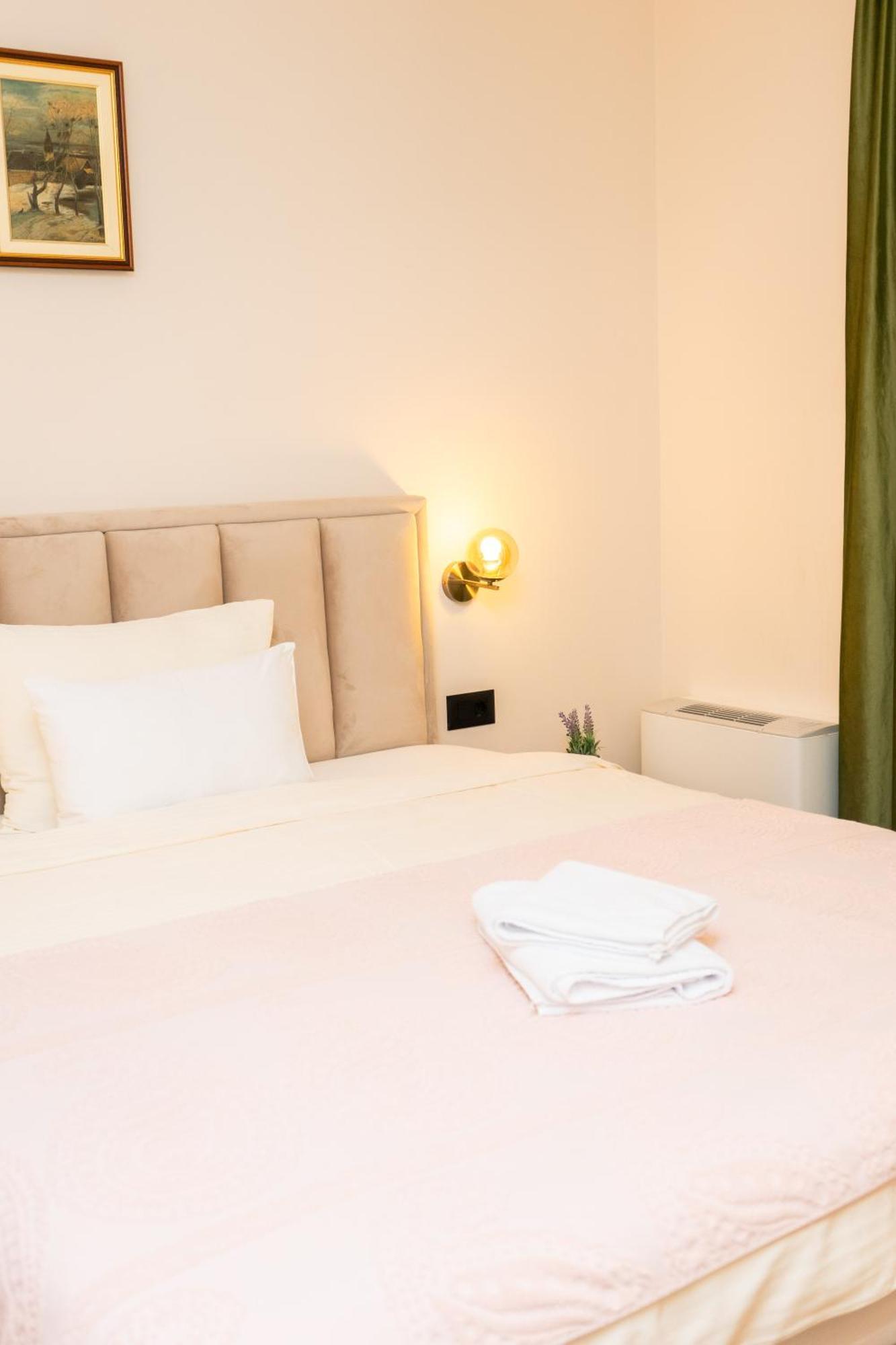 Merak Rooms & Caffe Bar Šabac Eksteriør billede