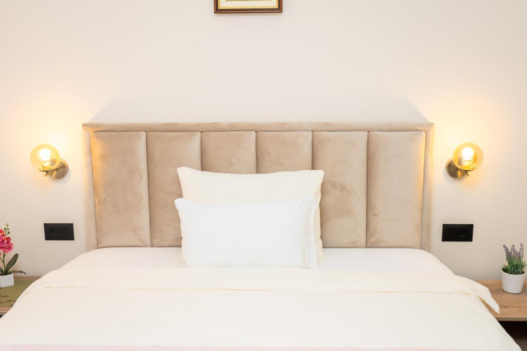 Merak Rooms & Caffe Bar Šabac Eksteriør billede