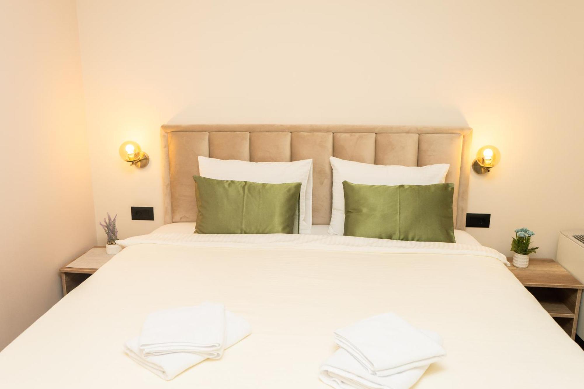 Merak Rooms & Caffe Bar Šabac Eksteriør billede